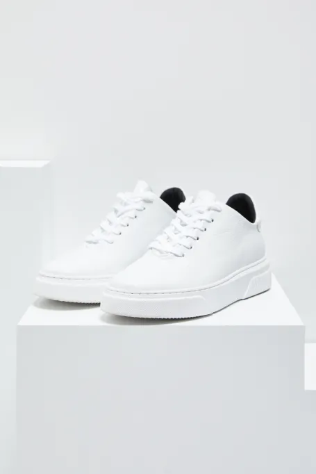 Pantofi sport albi din piele