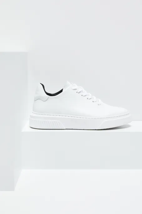 Pantofi sport albi din piele