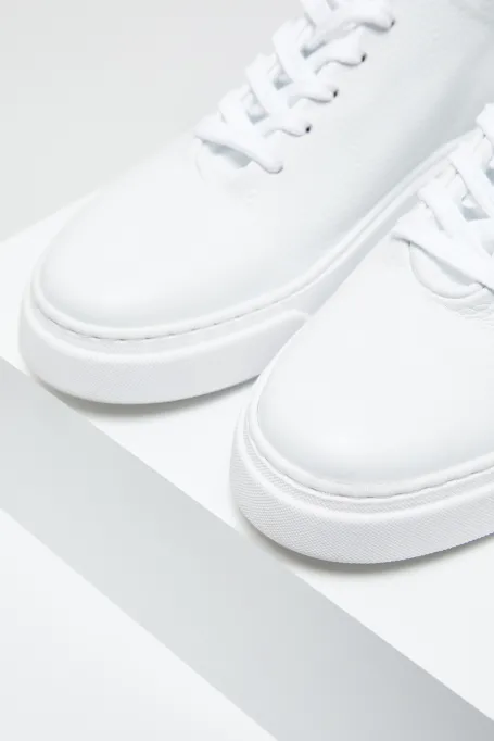 Pantofi sport albi din piele Pantofi sport albi din piele