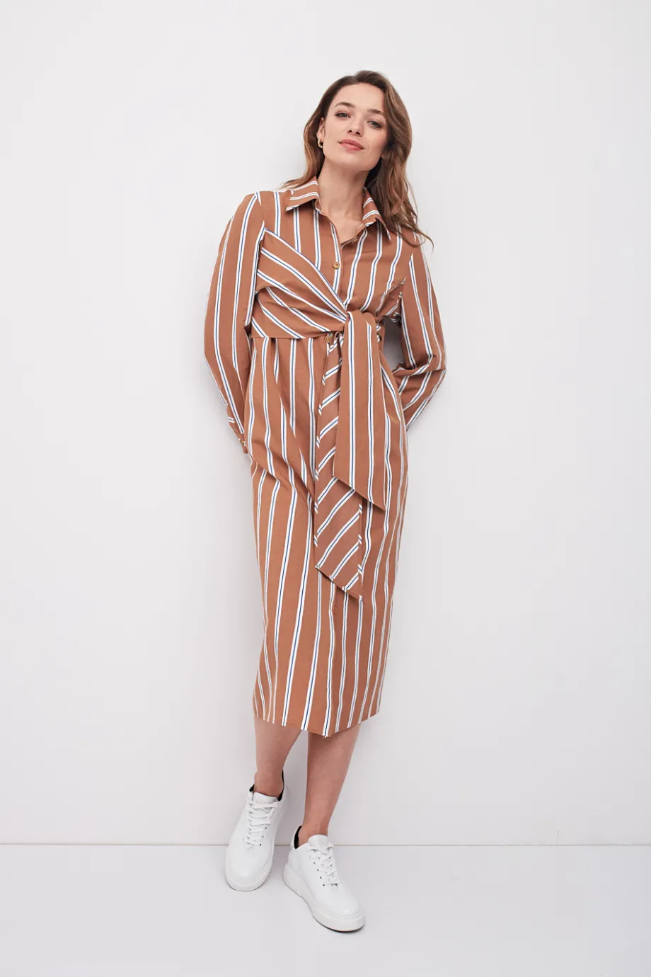 Rochie lungă cu dungi camel Rochie lungă cu dungi camel