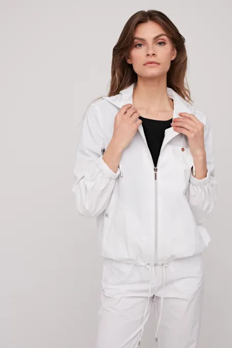 Jachetă scurtă albă cu glugă