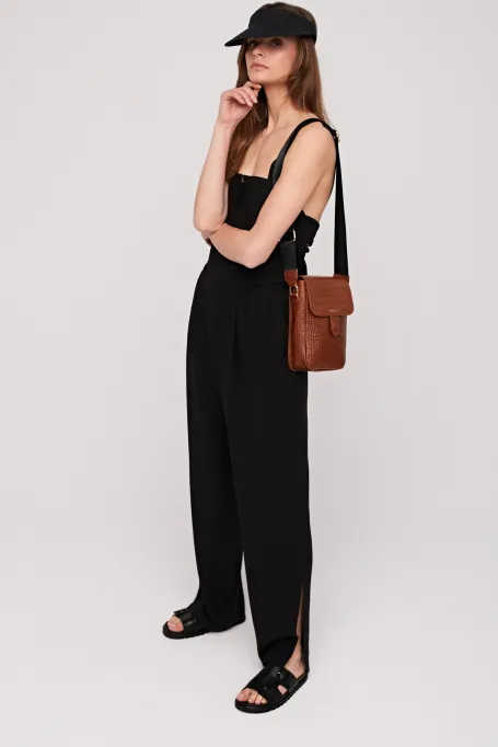 Costum negru din in.