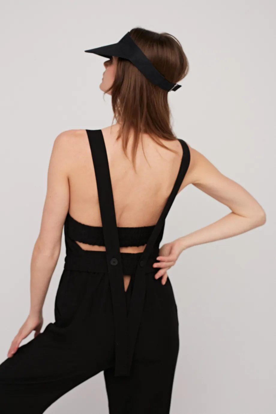 Costum negru din in. Costum negru din in.