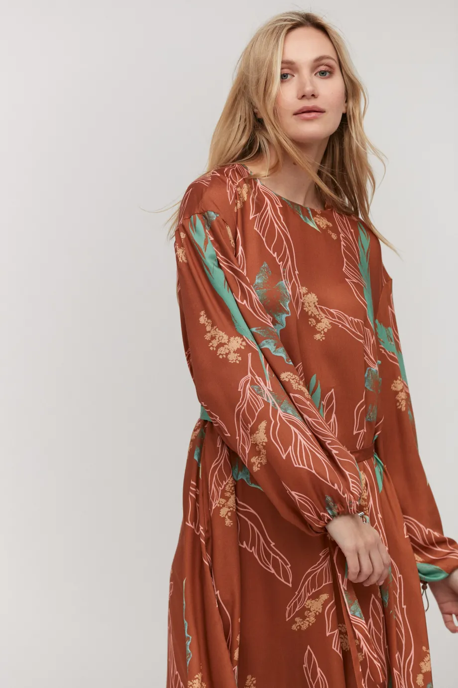 Rochie din mătase Rochie din mătase