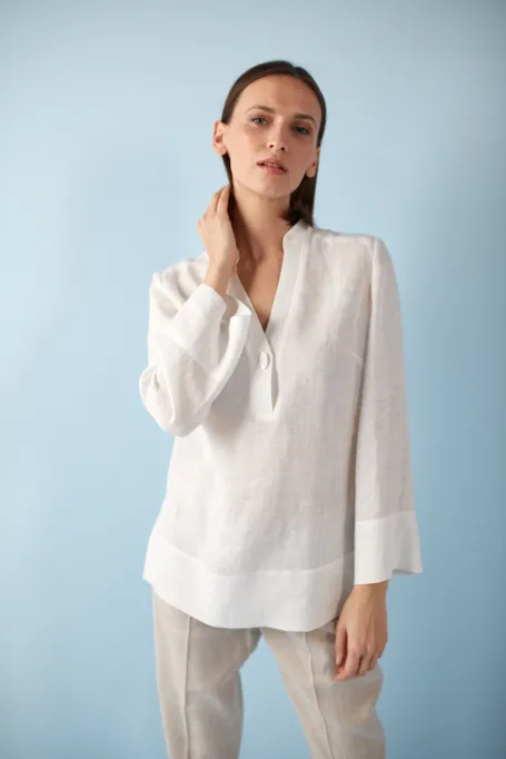 Bluza albă din cânepă