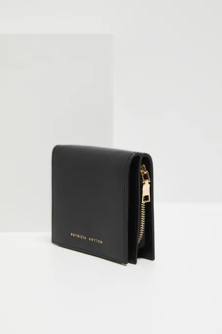 Portofel negru din piele netedă