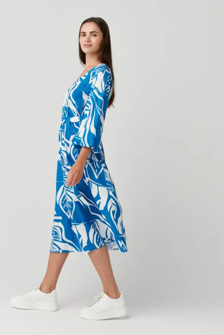 Rochie cu flori fluide