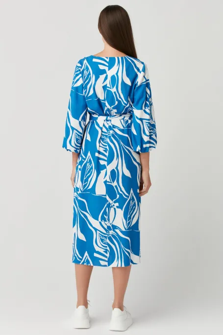 Rochie cu flori fluide