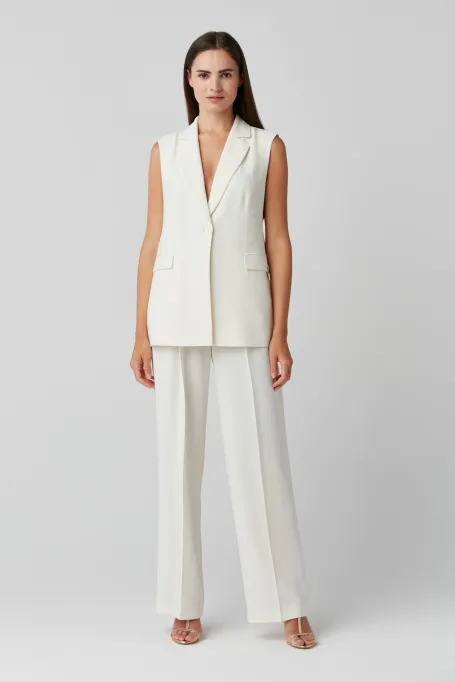 Bijuterie albă pentru costum