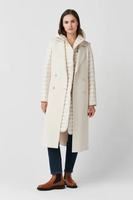 Lekka jacheta pufoasă bej cu glugă Mila