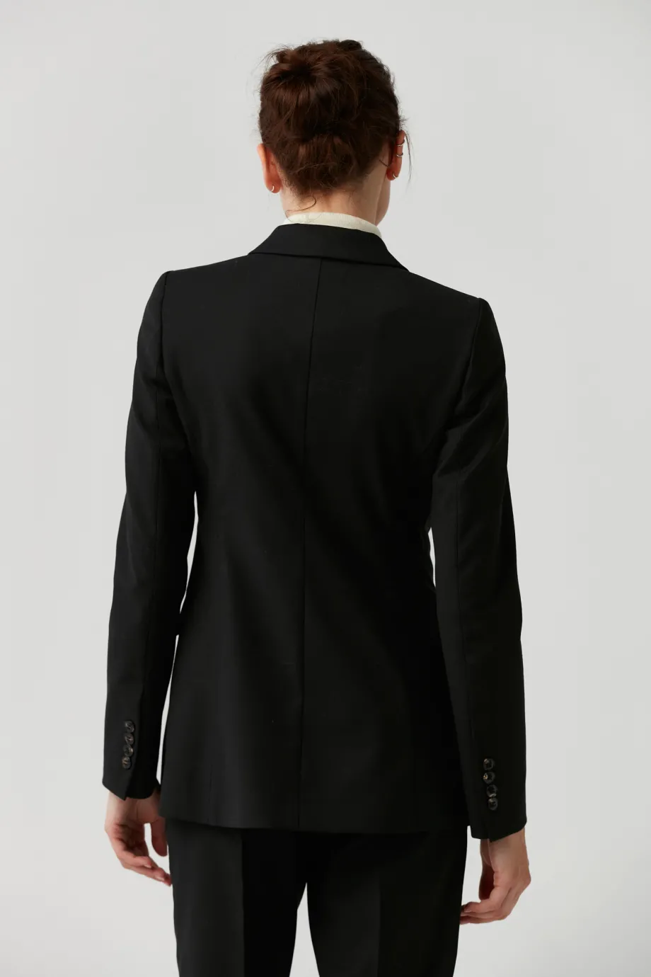 Sacou negru de lână virgină Sophie pentru costum Sacou negru de lână virgină Sophie pentru costum
