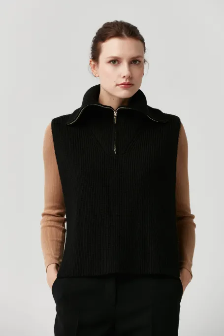 Cămașă neagră din lână merinos.