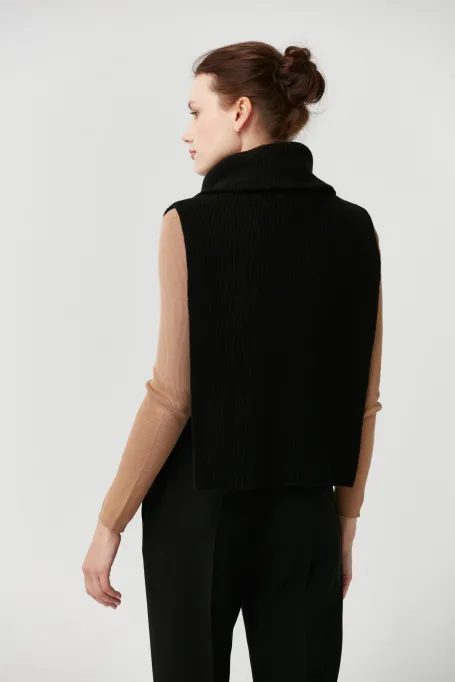 Cămașă neagră din lână merinos.