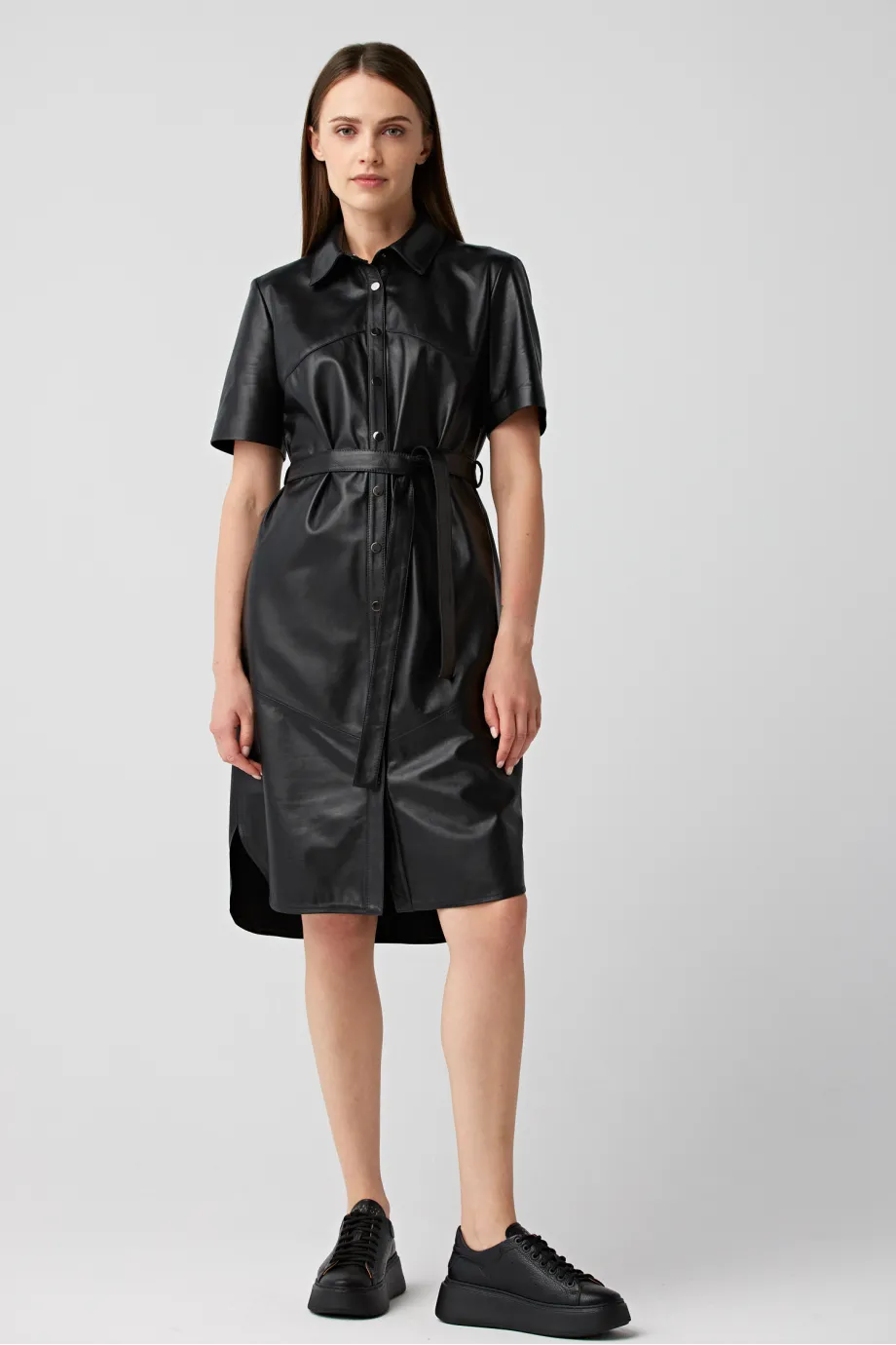 Rochie de piele neagră Rochie de piele neagră