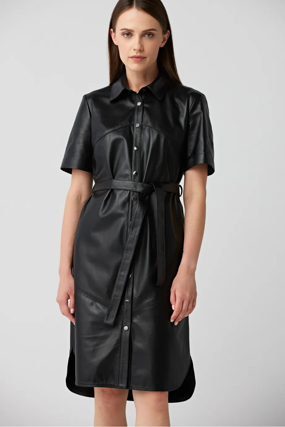 Rochie de piele neagră Rochie de piele neagră