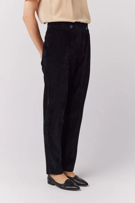 Pantaloni negri de catifea pentru costum