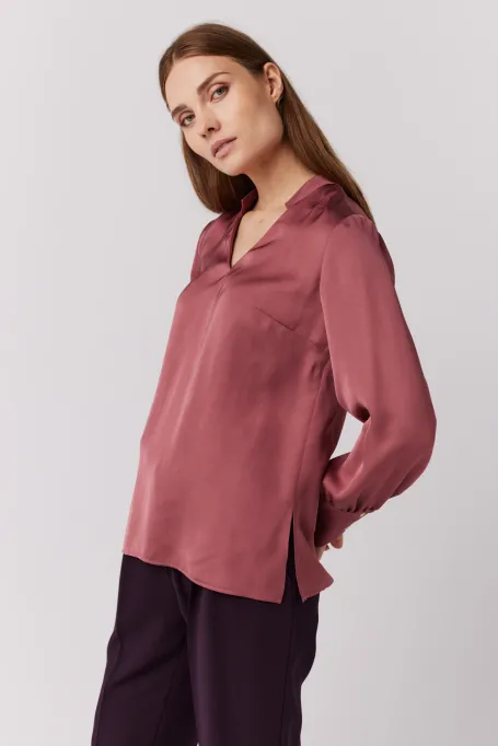 Bluza cu nasturi la mansete