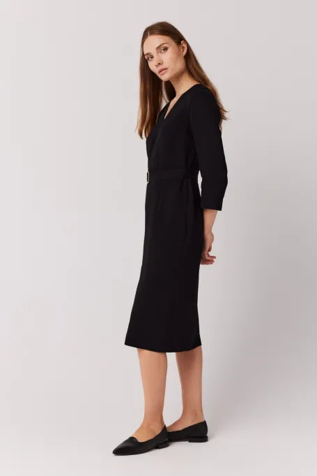 Rochie neagră cu curea