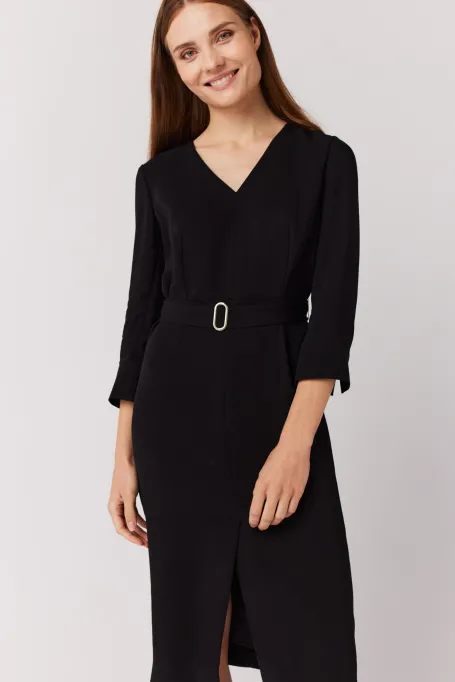 Rochie neagră cu curea