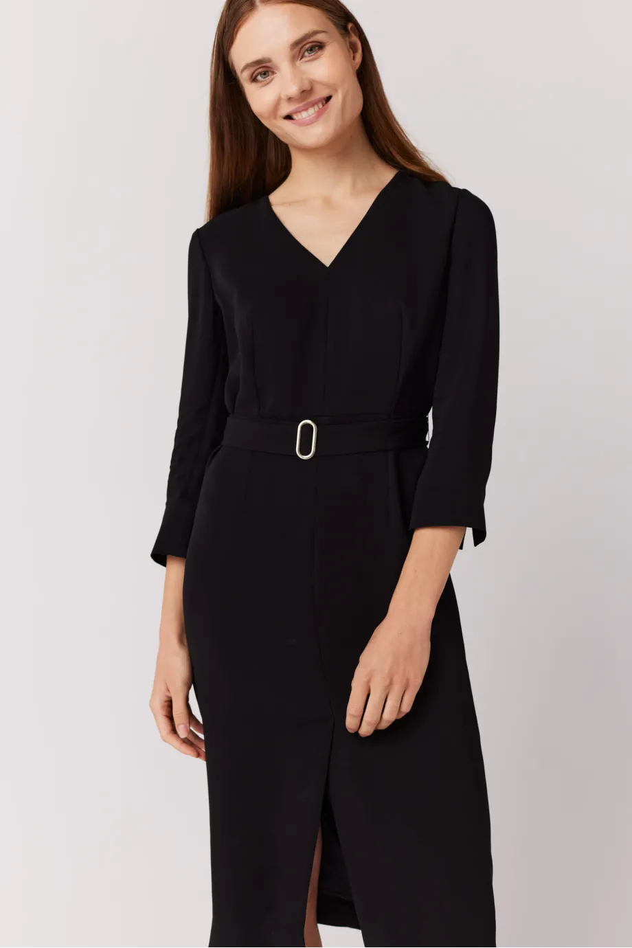 Rochie neagră cu curea Rochie neagră cu curea