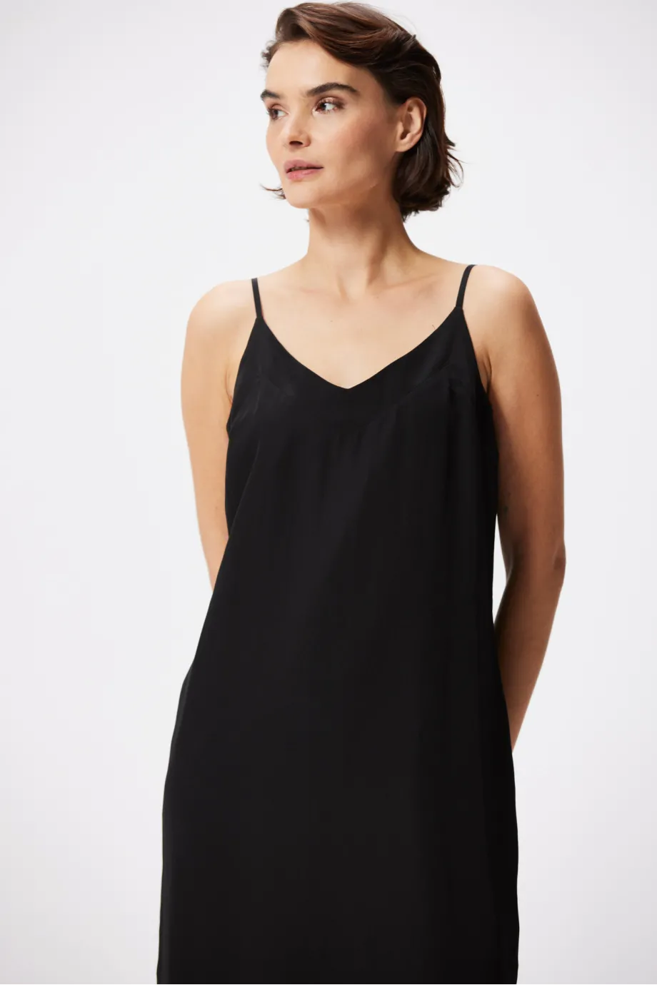 Rochie de mătase neagră Rochie de mătase neagră