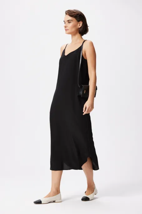 Rochie de mătase neagră