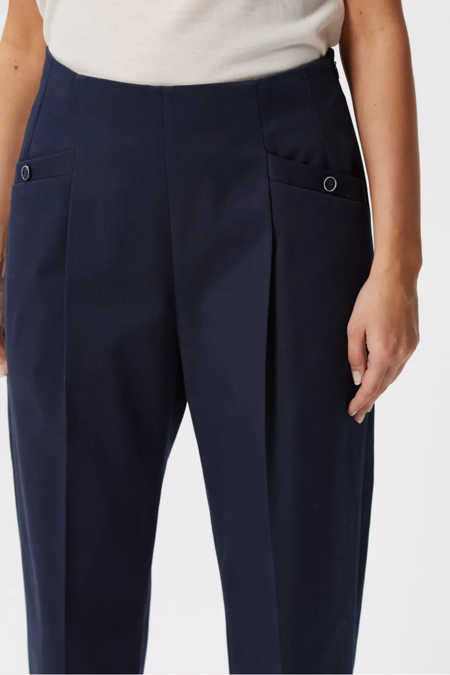 Pantaloni bleumarin din bumbac pentru costum Pantaloni bleumarin din bumbac pentru costum