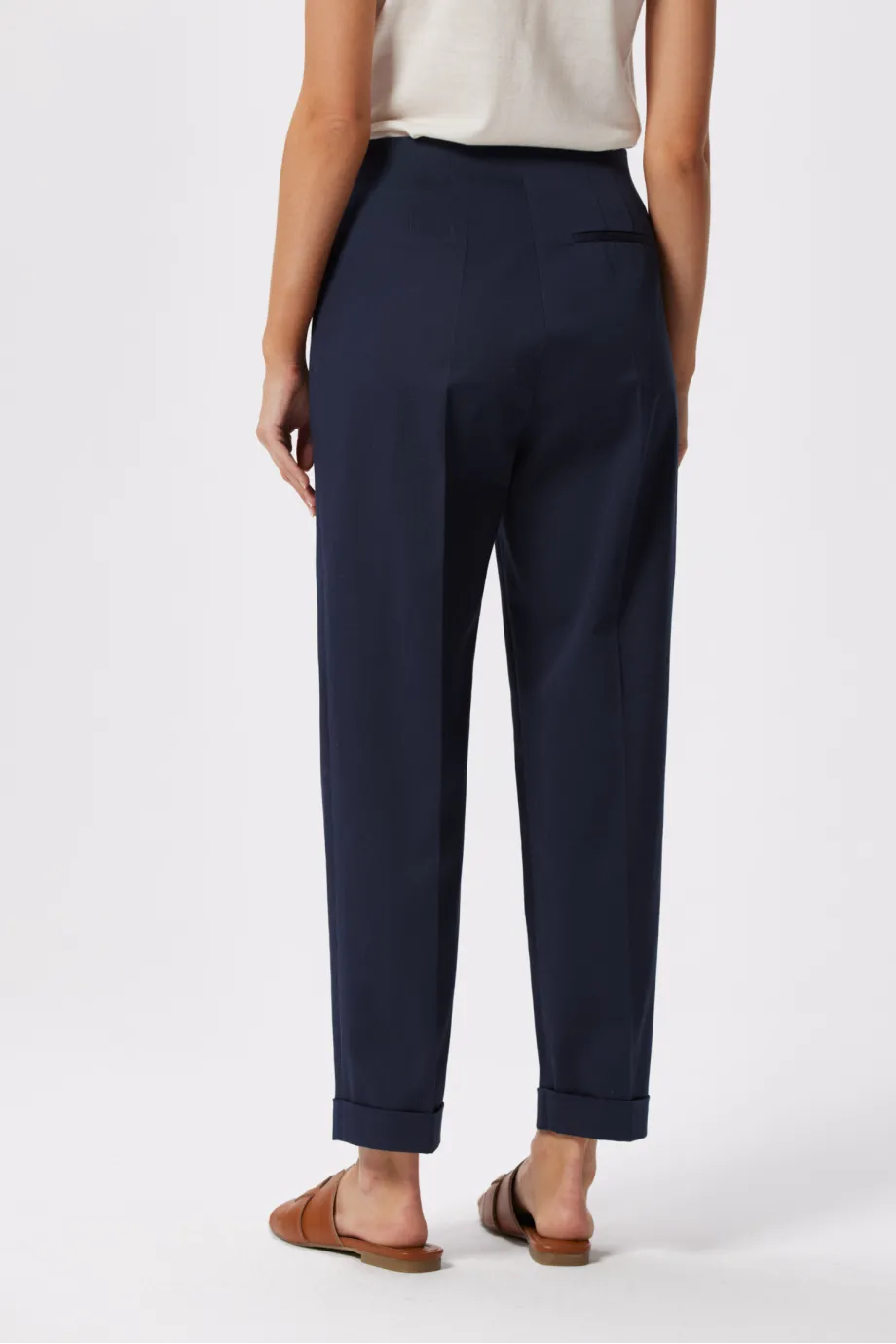 Pantaloni bleumarin din bumbac pentru costum Pantaloni bleumarin din bumbac pentru costum