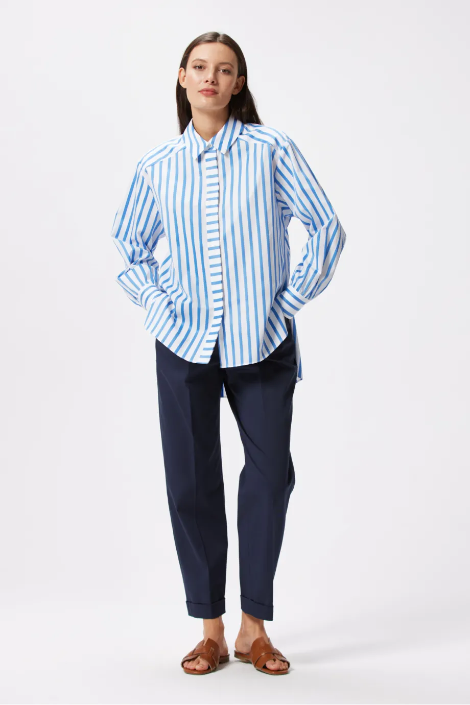 Pantaloni bleumarin din bumbac pentru costum Pantaloni bleumarin din bumbac pentru costum