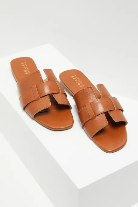 Pantofi cu talpă din piele