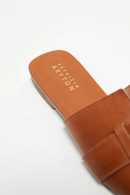 Pantofi cu talpă din piele