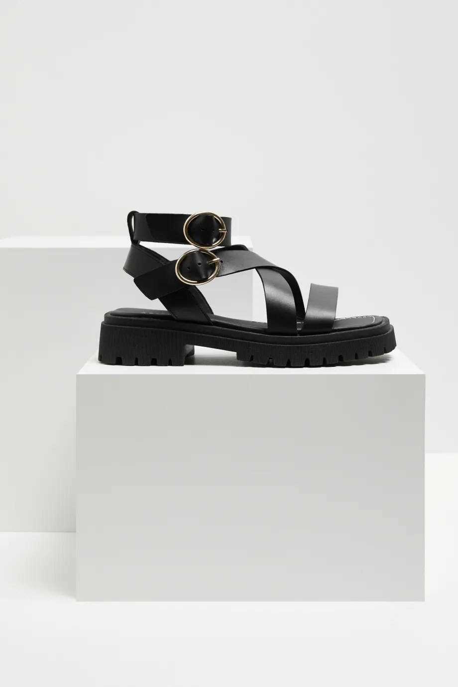 Sandale negre din piele Sandale negre din piele