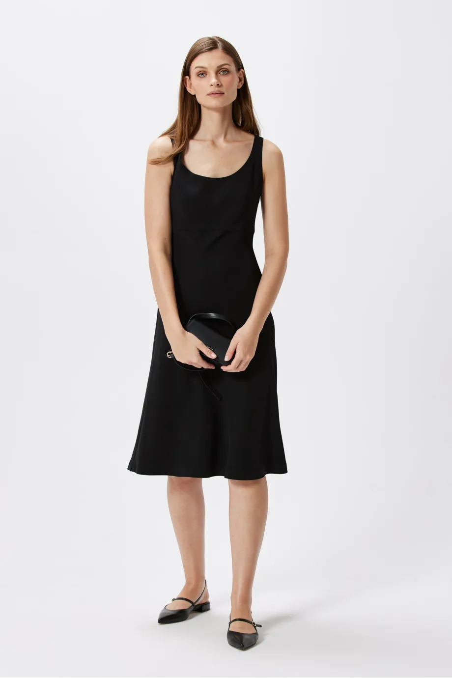 Rochie midi neagra cu bretele late Rochie midi neagra cu bretele late