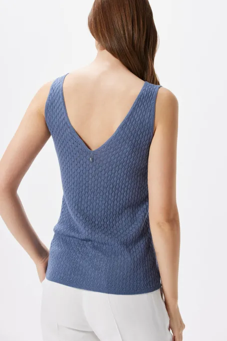 Top cu bretele ajurate cu decolteu în V