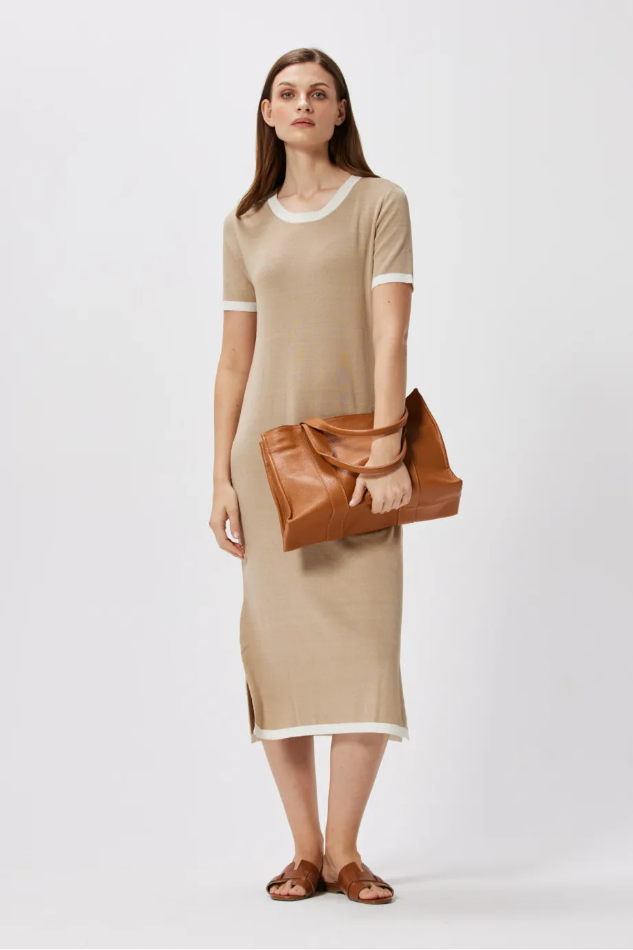 Rochie bej din matase si in Rochie bej din matase si in