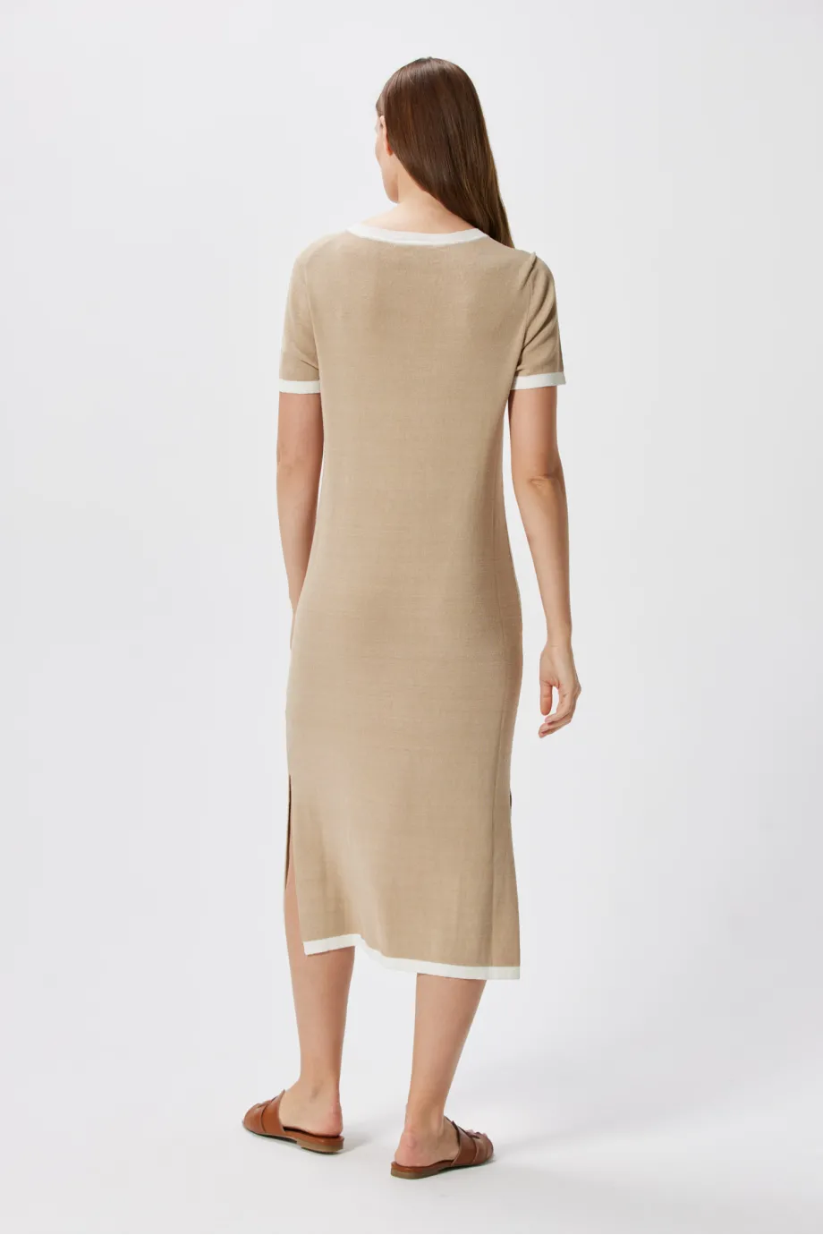 Rochie bej din matase si in Rochie bej din matase si in