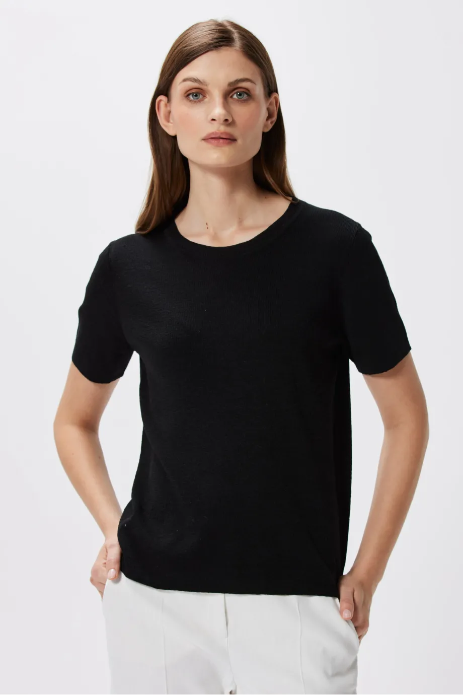 Bluza neagra cu in si matase Bluza neagra cu in si matase
