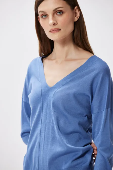 Bluză albastră cu decolteu în V