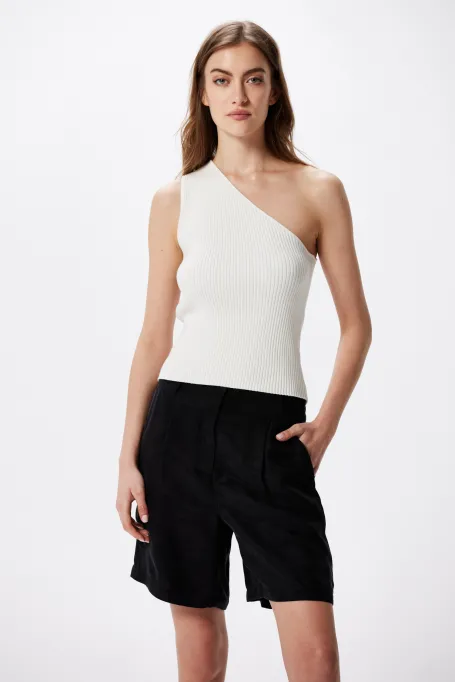 Top cu umeri din cașmir alb