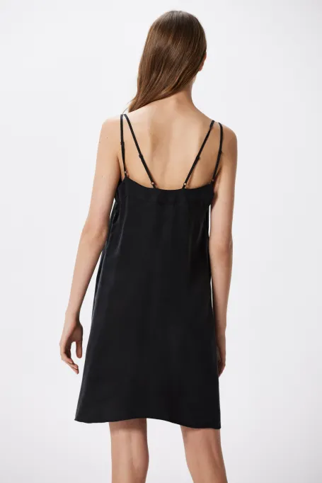 Rochie mini neagra Rochie mini neagra
