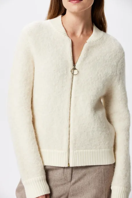 Cardigan alb din lână de alpaca Cardigan alb din lână de alpaca