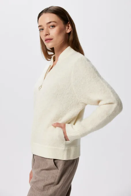 Cardigan alb din lână de alpaca Cardigan alb din lână de alpaca
