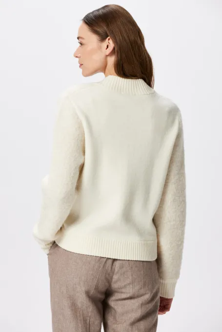 Cardigan alb din lână de alpaca Cardigan alb din lână de alpaca