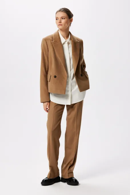 Jachetă scurtă cu mătase