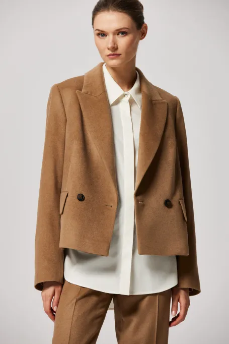 Jachetă scurtă cu mătase