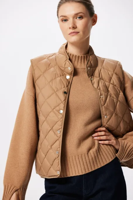 Vesta puf pentru damă