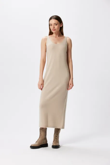 Rochie bej din cașmir și lână merinos