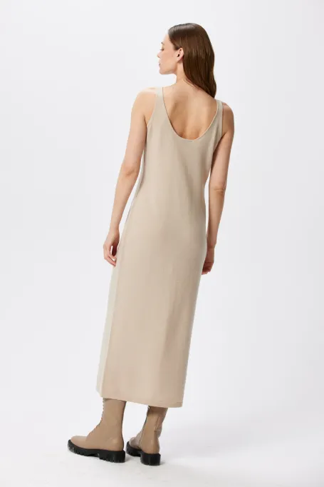 Rochie bej din cașmir și lână merinos