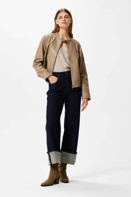 Jachetă din piele bej cu guler