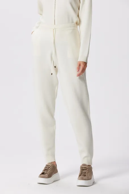 Pantaloni crem din lână merinos